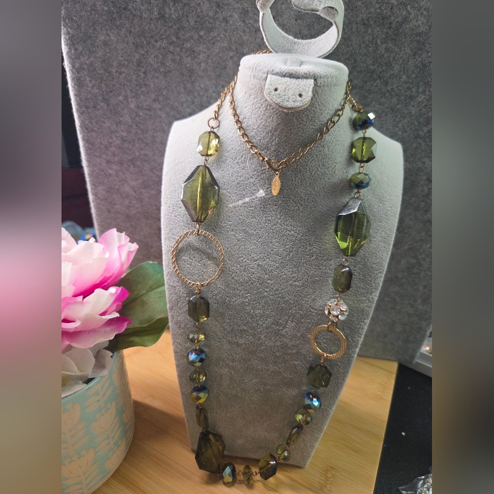 Cynthia Gale Green and Gold Glass Necklace